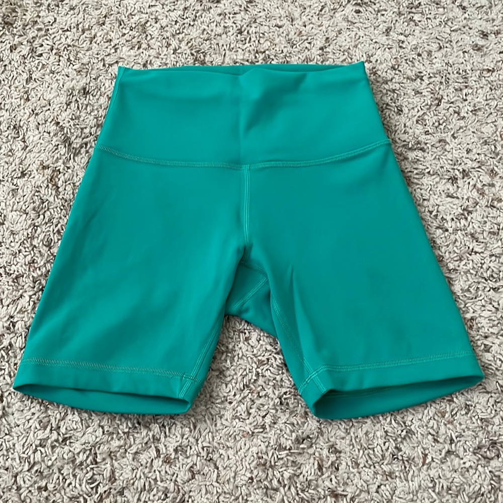 lululemon athletica Teal Women Shorts